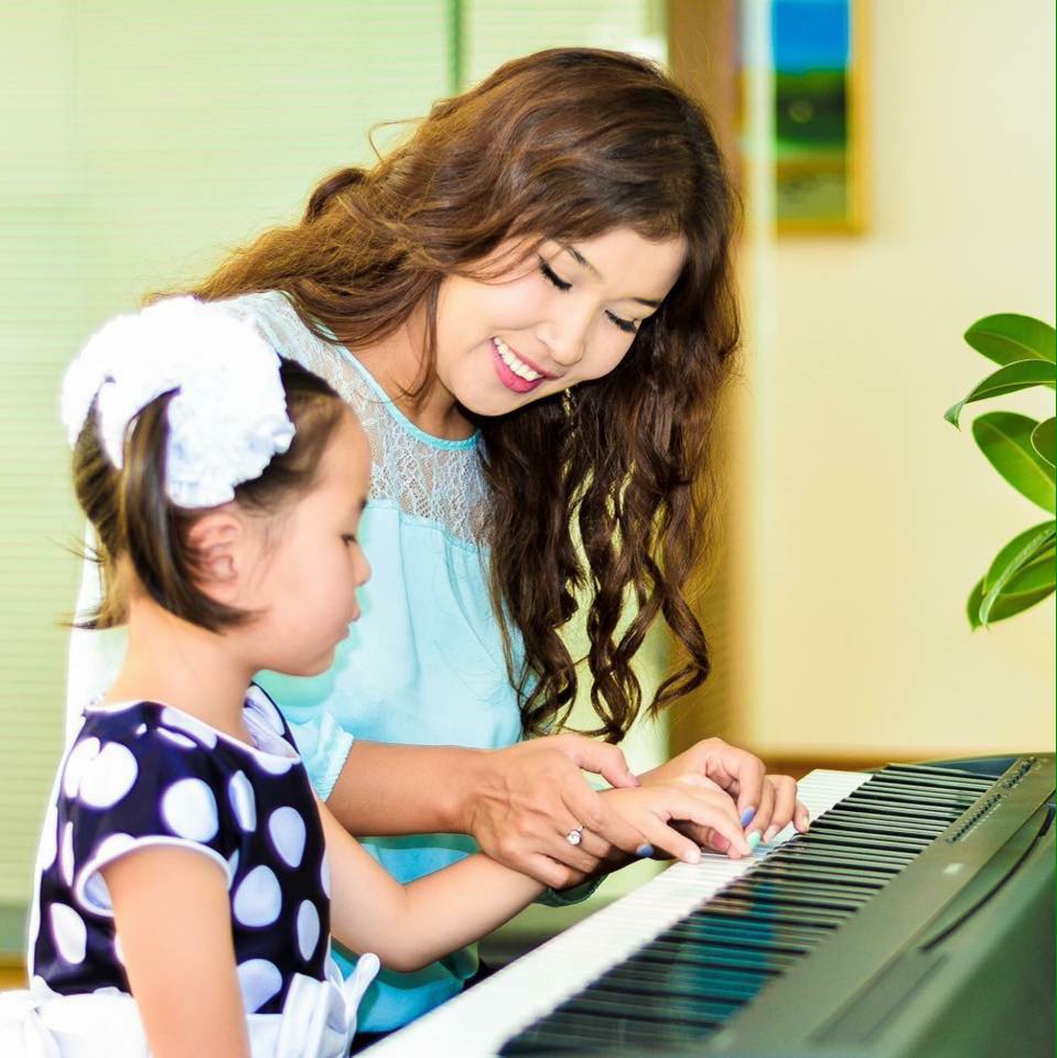 Хийл, төгөлдөр хуур сонирхогч хүүхдүүдийн дунд уралдаан болно