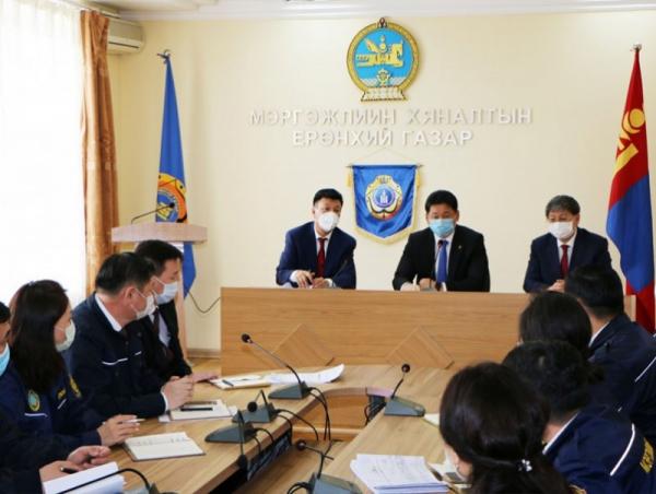 Монгол Улсын Ерөнхий сайд У.Хүрэлсүх мэргэжлийн хяналтын байгууллагад ажиллалаа