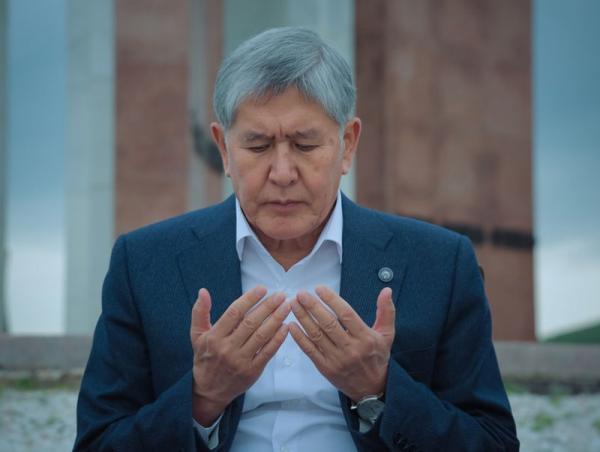 Киргизийн ерөнхийлөгч асан өөрийн гэм бурууг хүлээгээгүй байна