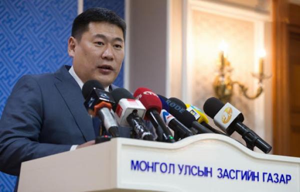 МАН-ын Бага хурлаар Л.Оюун-Эрдэнийг Монгол Улсын Ерөнхий сайдад дэмжлээ