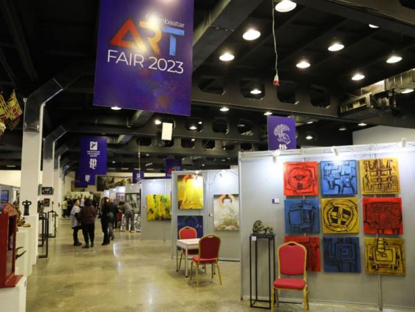 “ART FAIR 2023” Дүрслэх урлагийн үзэсгэлэн, худалдааг анх удаа зохион байгуулж байна