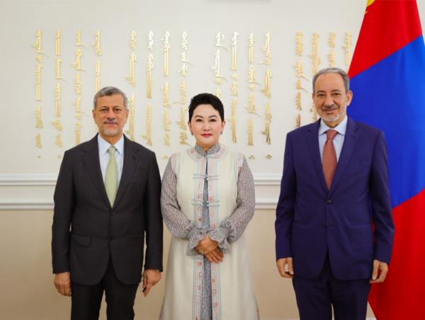 Гадаад харилцааны сайд Б.Батцэцэг Оманы хөрөнгө оруулалтын газрын Ерөнхийлөгчийг хүлээн авч уулзав