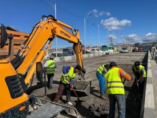 Гурвалжингийн гүүрийн авто замын зүүн эгнээг хэсэгчлэн хааж, засвар шинэчлэлтийн ажлыг гүйцэтгэж байна