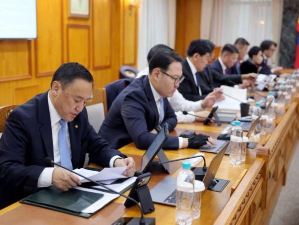 “Эрүүл мэндийн даатгалын сангийн үйл ажиллагааны талаар авах зарим арга хэмжээний тухай” Засгийн газрын тогтоол батлагдлаа