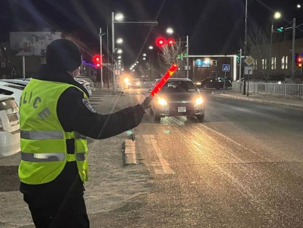 Жолоодох эрхээ хасуулсан үедээ согтуугаар тээврийн хэрэгсэл жолоодсон 8 гэмт хэрэг бүртгэгджээ