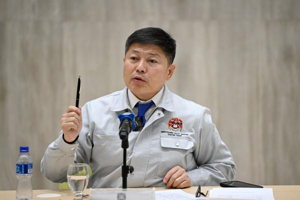 Х.Нямбаатар: 100-4200 кВт-ын зуухтай ӨЭМТ, хорооны байруудыг ирэх жил хийн болон цахилгаан халаагуурт шилжүүлнэ