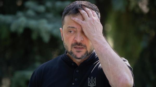 В. Зеленский НАТО-гийн гишүүн болох хүсэлтээ орхижээ