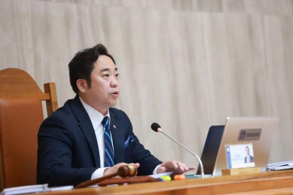 А.Баяр: Хүүхдийн болон гэр бүлийн хүчирхийллийг таслан зогсооход НИТХ болон 9 дүүргийн 93 эмэгтэй төлөөлөгч хамтрахыг уриалъя