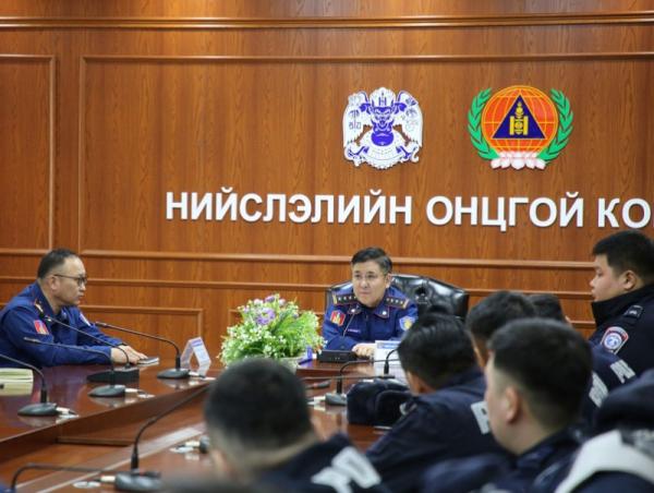 Нийслэлийн ногоон бүс, зуслангийн чиглэлд хөдөлгөөнт эргүүл хяналтаар ажиллах бүрэлдэхүүнд үүрэг чиглэл өглөө