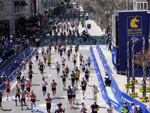 Гучин мянган гүйгч оролцох Бостоны алдарт марафон өнөөдөр болно