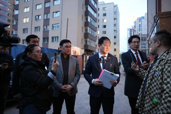 &ldquo;Цаст констракшн&rdquo; ХХК-ийн суурь цутгасан талбайг нийтийн эзэмшил болгохоор хэлэлцэнэ