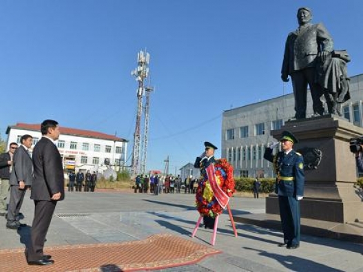 Ажлаа хугацаанд нь өгөхгүй бол дахин тендер өгөхгүй гэж Ерөнхий сайд мэдэгдлээ 