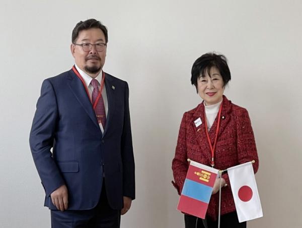УИХ-ын дарга Г.Занданшатар Япон Улсын парламентын Зөвлөхүүдийн танхимын даргатай уулзав