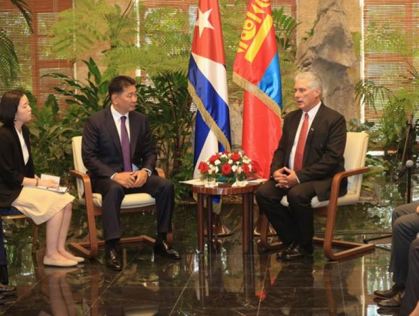 Монгол Улсын Ерөнхийлөгч У.Хүрэлсүх Бүгд Найрамдах Куба Улсын Ерөнхийлөгчтэй уулзав