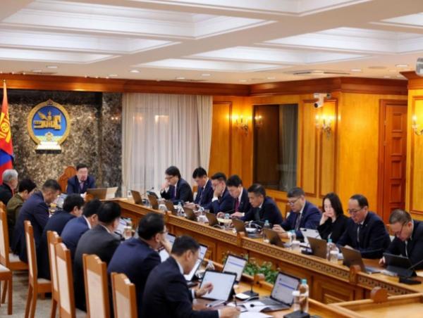 Монголоос өөр хэл дээр нэрлэгдэж буй газар зүйн нэрийг шинэчилж батлуулна