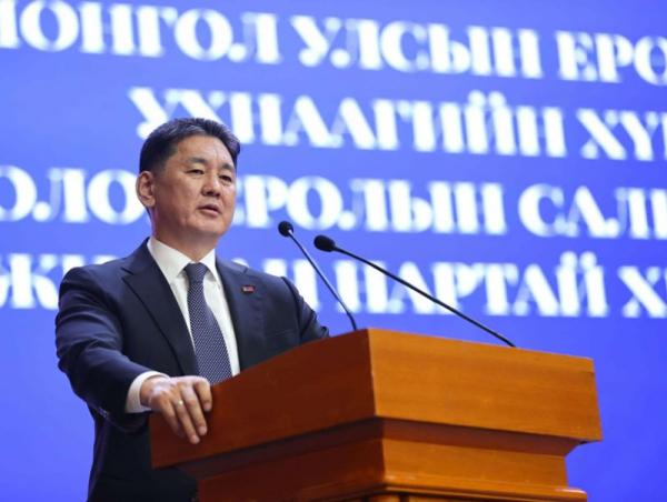 Ерөнхийлөгч У.Хүрэлсүх: Багш нар ёс суртахууны ноён оргил байх учиртай