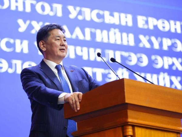 Ерөнхийлөгч У.Хүрэлсүх такси үйлчилгээ эрхлэгчдийн төлөөлөлтэй уулзлаа