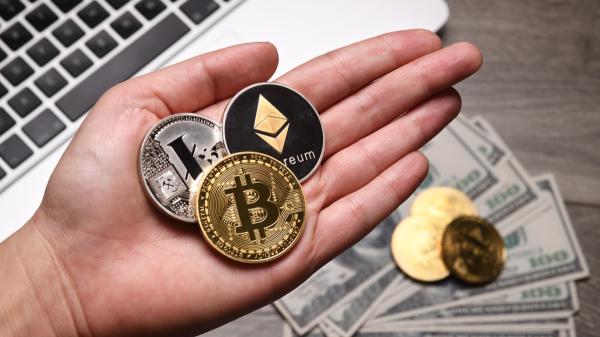 АНУ: Крипто хөрөнгө холигч үйлчилгээнд тавих хяналтын дүрмийг сэргээхийг уриалав